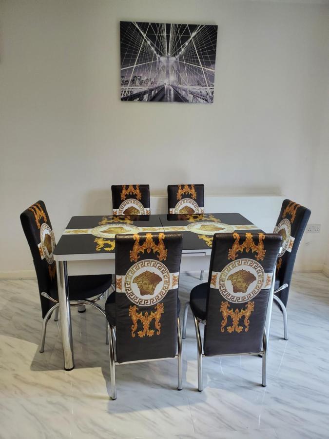 Beautiful & Elegant 2 Bed Room House Manchester Exterior foto